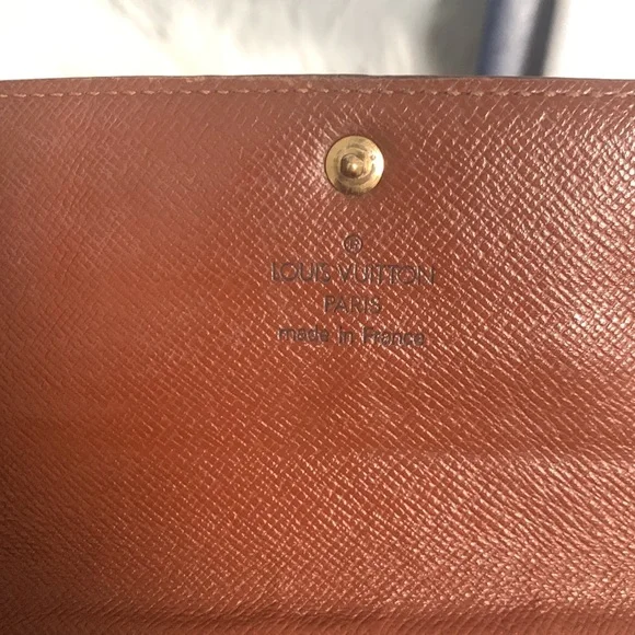 ❌SOLD❌ 2002 authentic Louis Vuitton Sarah wallet - Picture 13 of 17
